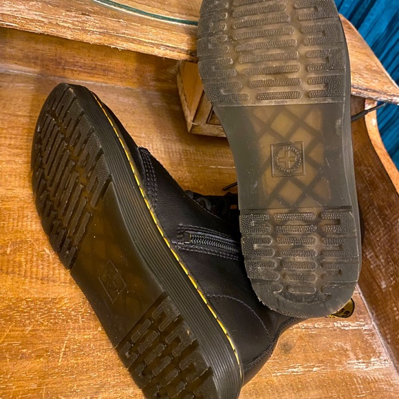 Dr. Martens Big Kid Combat Boots - Picture 6 of 10